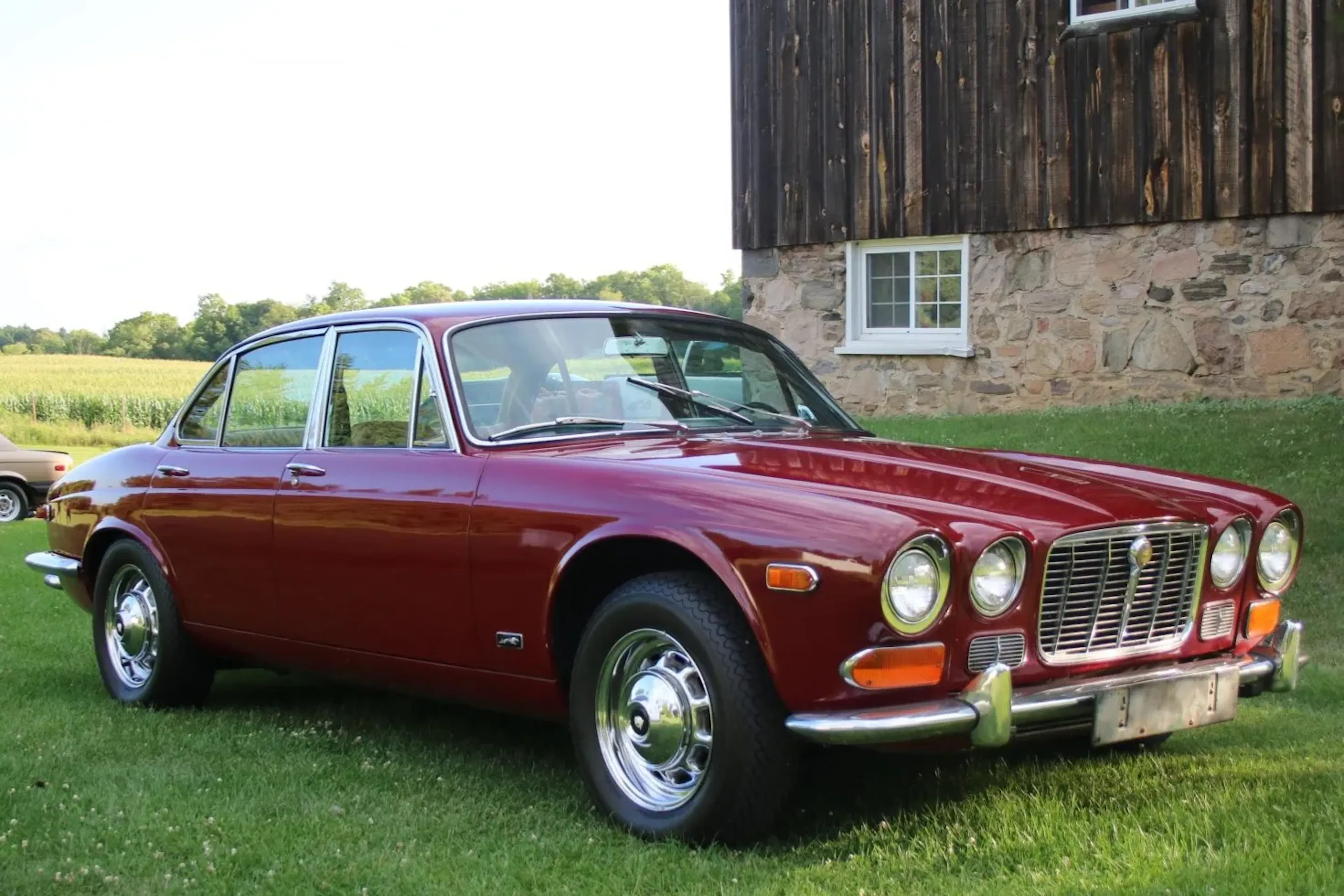1973 Jaguar XJ-6 VIN UD1L74727BW | Hagerty Valuation Tools®